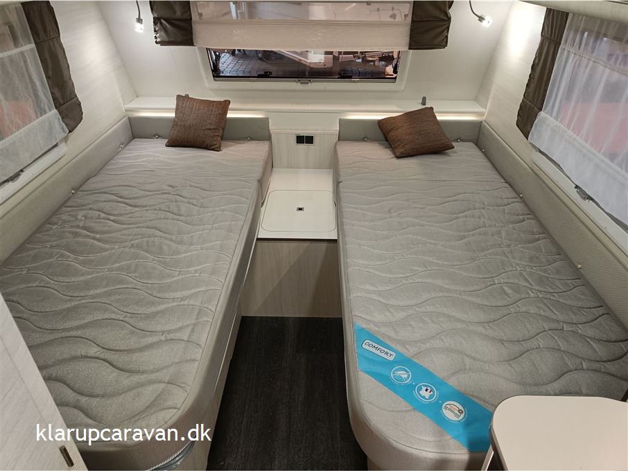 Caravelair Artica 492